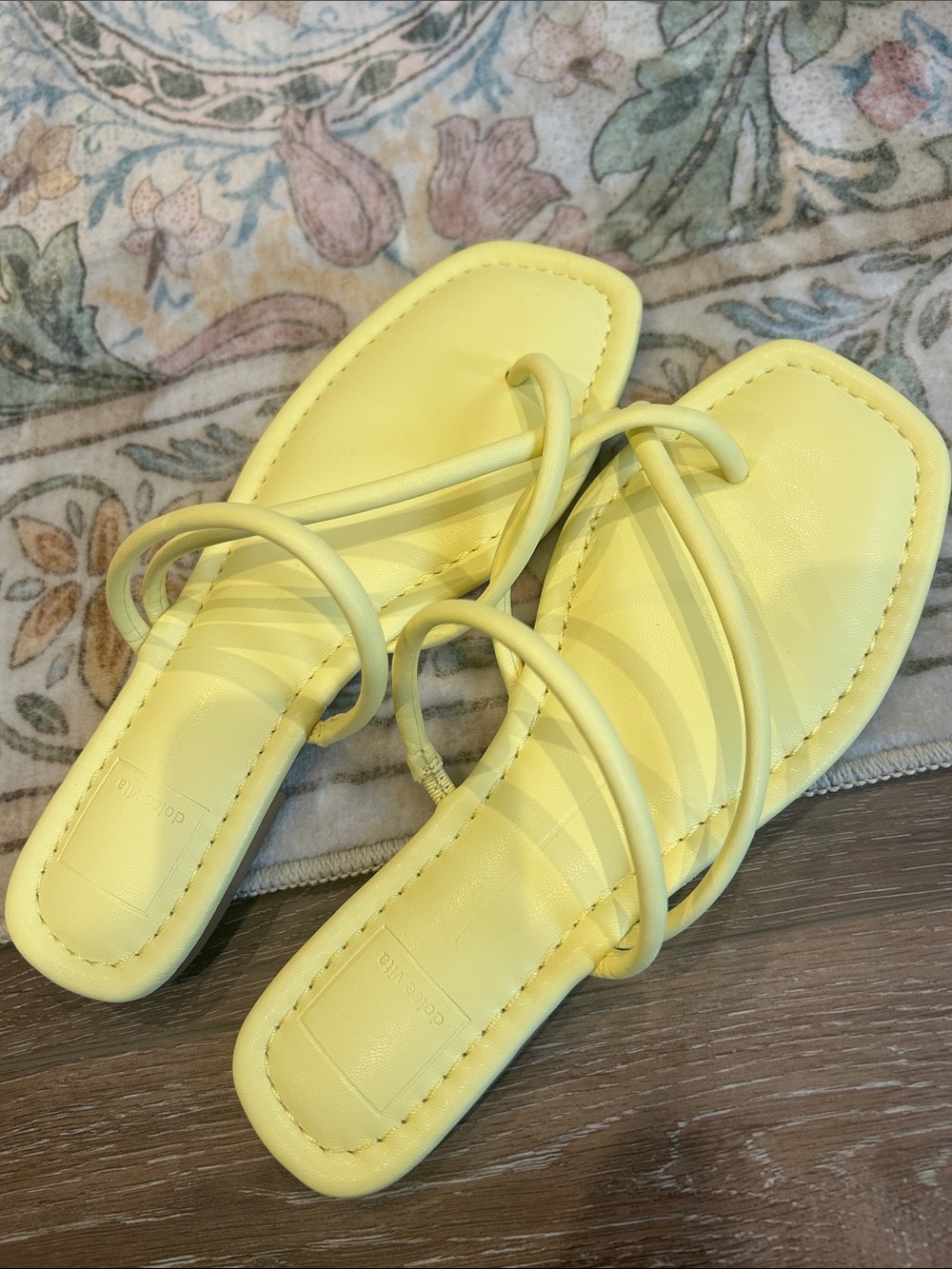 NEW Dolce Vita Yellow Strappy Square-Toe Women's Sandals - Picture 7 of 7
